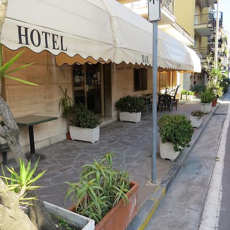 Hotel Fortuna San Bartolomeo Al Mare Eksteriør bilde