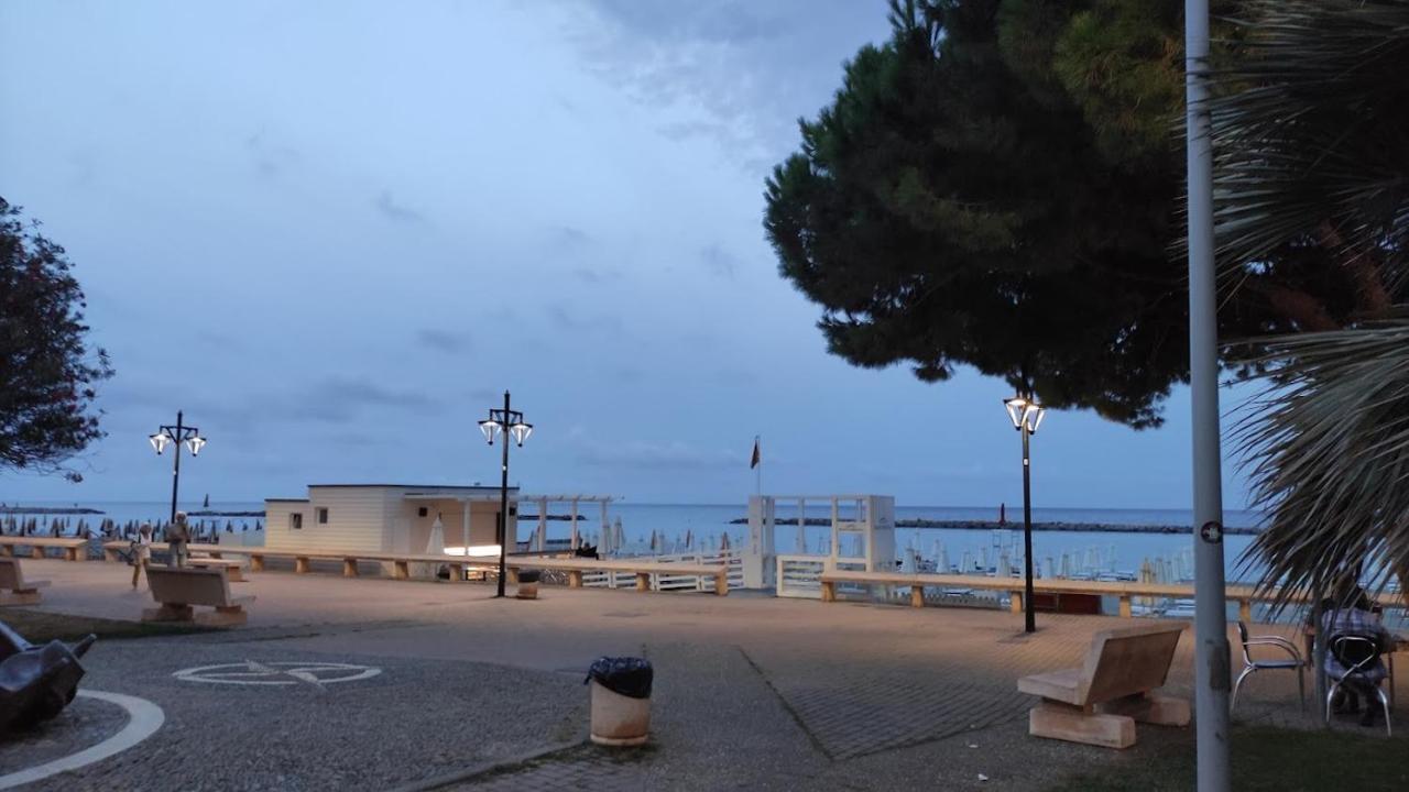Hotel Fortuna San Bartolomeo Al Mare Eksteriør bilde