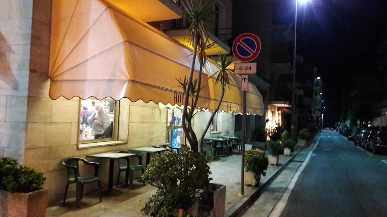Hotel Fortuna San Bartolomeo Al Mare Eksteriør bilde